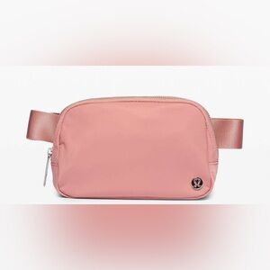 Lululemon Everywhere Belt Bag 1L